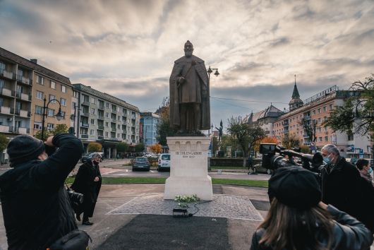 Discursul lui Kelemen Hunor rostit la dezvelirea statuii lui Bethlen Gábor, la Târgu Mureș Discursul lui Kelemen Hunor rostit la dezvelirea statuii lui Bethlen Gábor, la Târgu Mureș