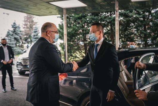 Kelemen Hunor: Pentru prima dată după mulți ani am convingerea că relațiile interguvernamentale româno-maghiare pot fi îmbunătățite considerabil Kelemen Hunor: Pentru prima dată după mulți ani am convingerea că relațiile interguvernamentale româno-maghiare pot fi îmbunătățite considerabil