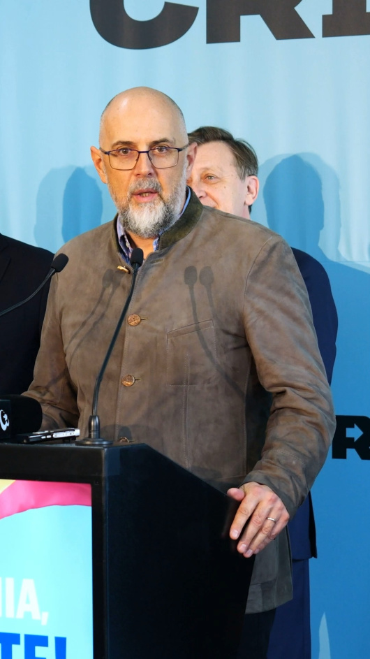 Crin Antonescu respectă minoritățile și le ascultă problemele. De aceea îl susținem. Crin Antonescu respectă minoritățile și le ascultă problemele. De aceea îl susținem.
