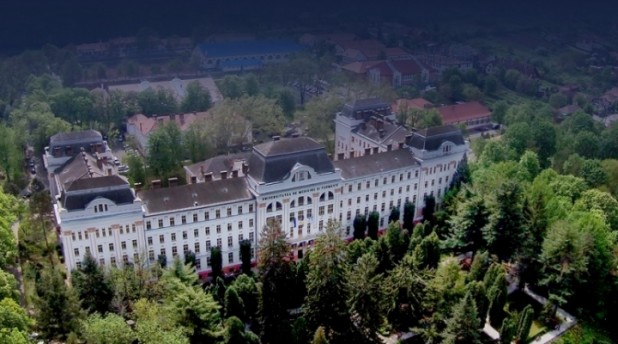 Csaba Sógor în sesiunea plenară: studenții maghiari de la Universitatea de Medicină și Farmacie din Târgu Mureș sunt grav discriminați