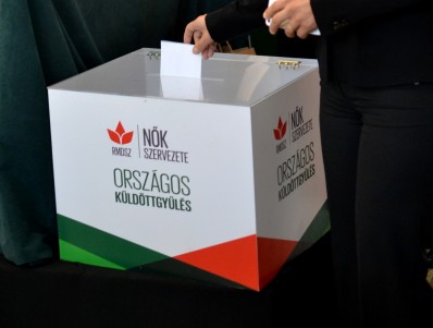 ”Diversitate, elan, comunitate” sunt mesajele principale ale şedinţei de constituire a Organizației de Femei din UDMR