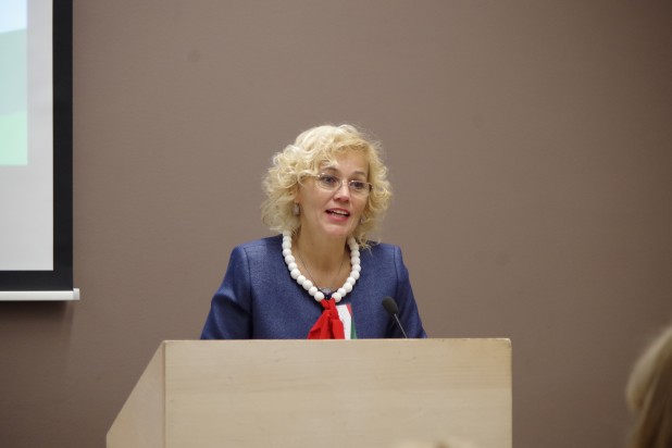 Biró Rozália: Prin efort susținut comun putem obține schimbări semnificative în domeniul garantării drepturilor copiilor noștri Biró Rozália: Prin efort susținut comun putem obține schimbări semnificative în domeniul garantării drepturilor copiilor noștri