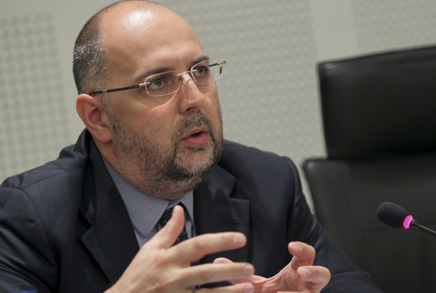 „Nu Guvernul, ci comunitățile naționale trebuie să facă aprecieri privind respectarea drepturilor minorităților”- Scrisoare adresată de Kelemen Hunor președintelui Comisiei de la Veneția „Nu Guvernul, ci comunitățile naționale trebuie să facă aprecieri privind respectarea drepturilor minorităților”- Scrisoare adresată de Kelemen Hunor președintelui Comisiei de la Veneția