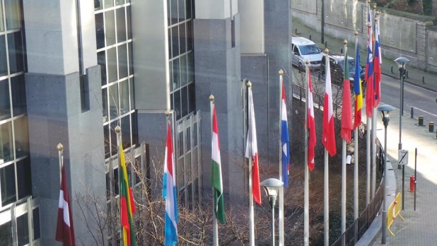 Interzicerea limbii materne în administrație, proiect incompatibil cu statutul de țară membră a UE Interzicerea limbii materne în administrație, proiect incompatibil cu statutul de țară membră a UE