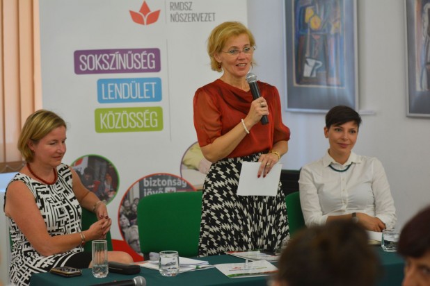 Preşedintele organizaţiei de femei a UDMR, Biró Rozália, a evidenţiat faptul că a crescut numărul femeilor reprezentante în forurile de decizie locale Preşedintele organizaţiei de femei a UDMR, Biró Rozália, a evidenţiat faptul că a crescut numărul femeilor reprezentante în forurile de decizie locale