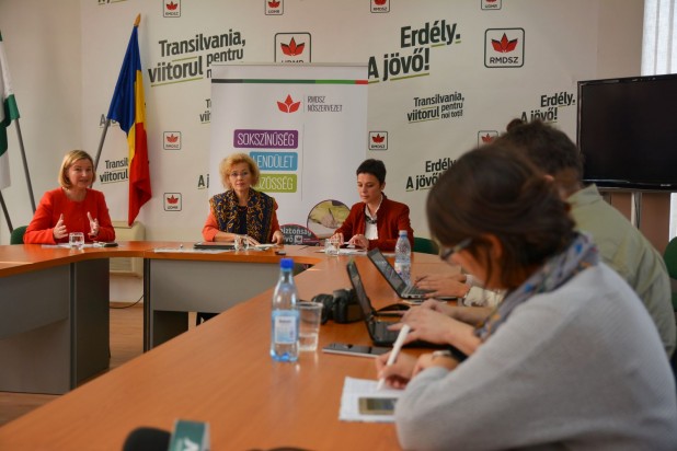 Biró Rozália: „O echipă pentru interesele femeilor din Transilvania” Biró Rozália: „O echipă pentru interesele femeilor din Transilvania”
