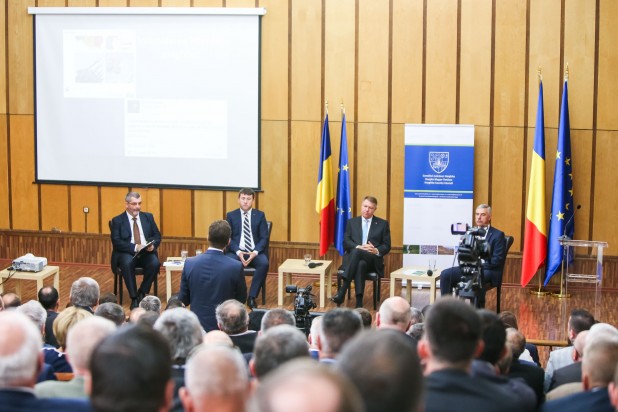 Parteneriat strategic între statul român și comunitatea maghiară şi o atitudine fermă împotriva instigărilor la ură și acțiunilor antimaghiare – sunt principalele solicitări pe care liderii maghiari din Ținutul Secuiesc le-au adresat preşedintelui Români Parteneriat strategic între statul român și comunitatea maghiară şi o atitudine fermă împotriva instigărilor la ură și acțiunilor antimaghiare – sunt principalele solicitări pe care liderii maghiari din Ținutul Secuiesc le-au adresat preşedintelui Români